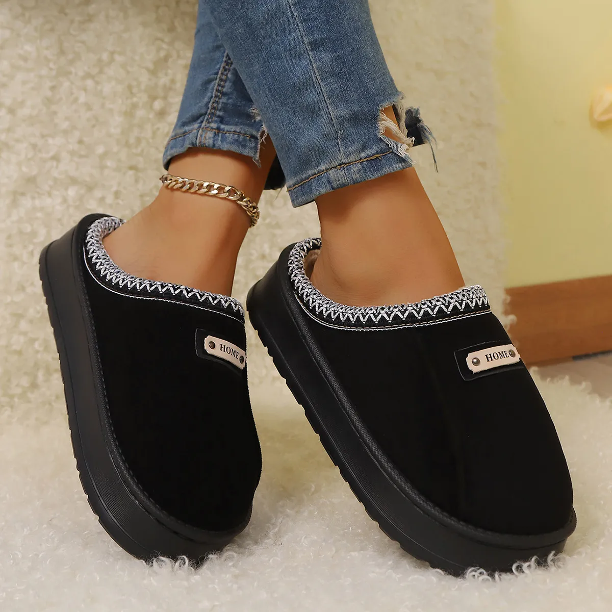 Womens Embroidered Trim Platform Mule Summer Comfort Slippers Warm Fleece Lined Indoor Outdoor Footwear_voghion.com