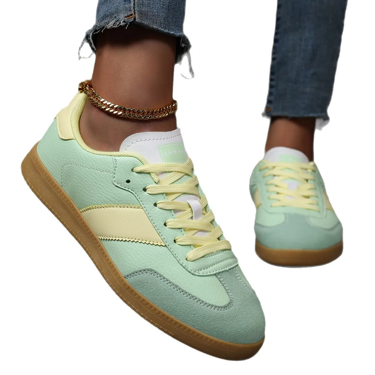 Retro-Sneaker für Damen mit Zebramuster, orangefarbenen, rutschfesten Schnürsenkeln und Gummisohle – perfekt für lässigen Streetstyle und den Alltag._voghion.com