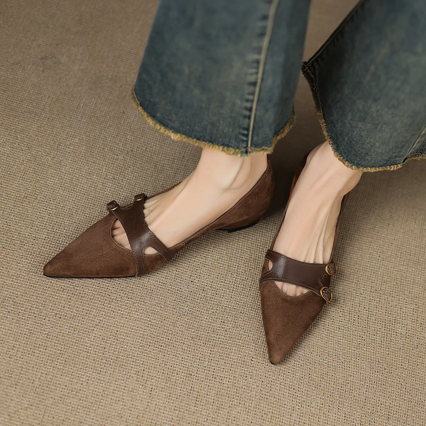 Womens Brown Suede Summer Comfort Pointed Toe Mary Jane Flats Double Buckle Strap Shoes_voghion.com