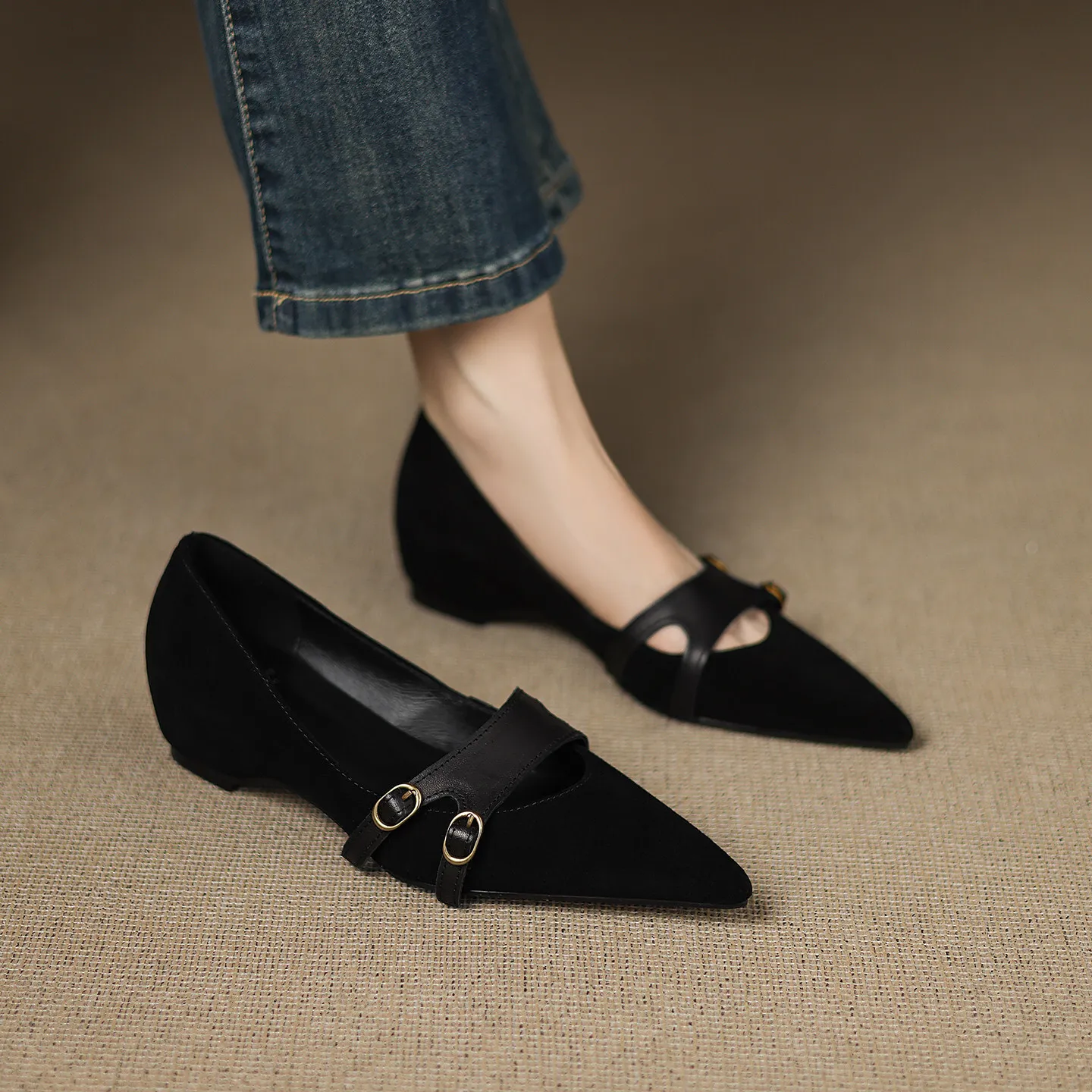 Women's Brown Suede Mary Jane Flat Sandals With Double Buckle Strap_voghion.com