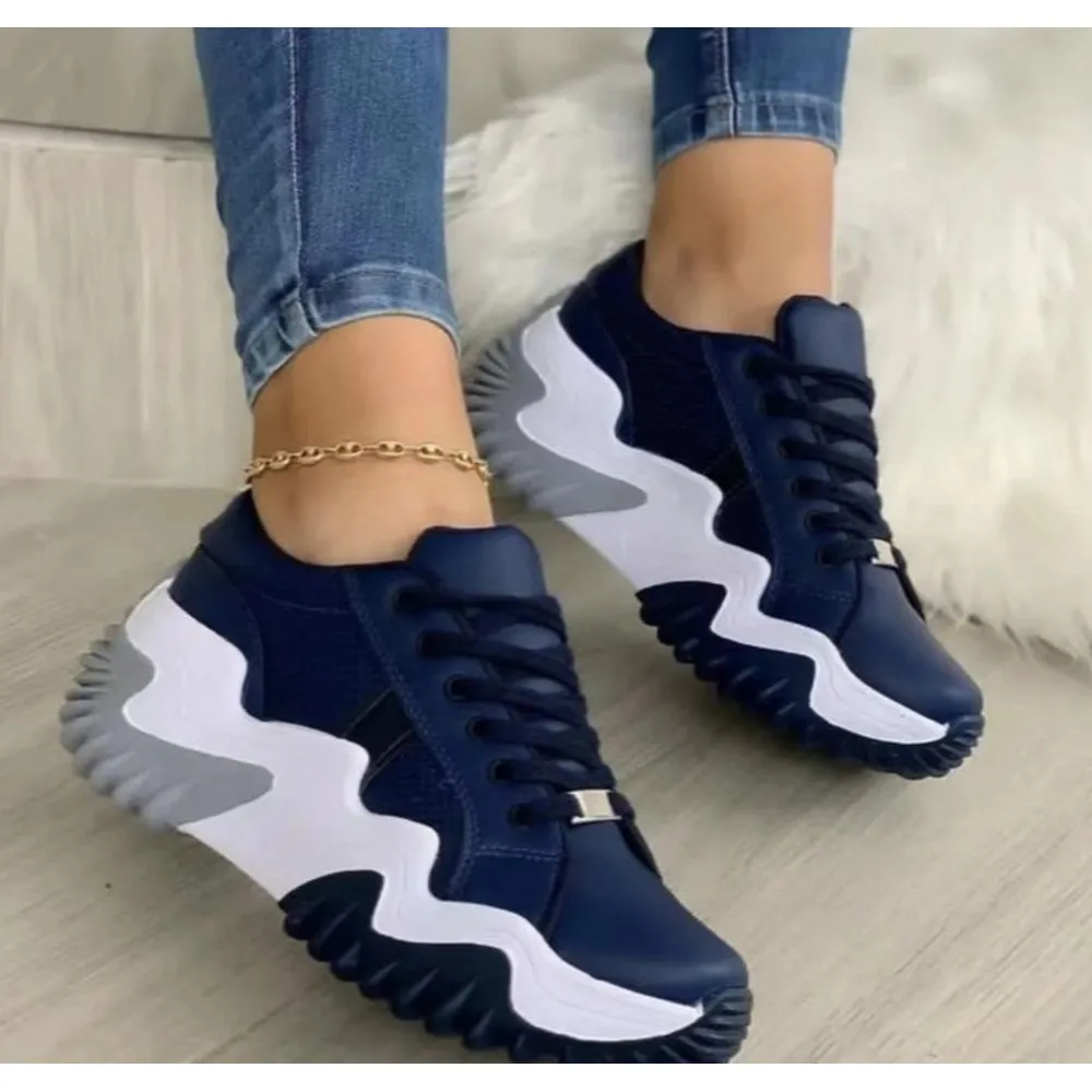 Womens Black White Wavy Chunky Platform Sneakers Non Slip Lace Up Casual Street Shoes_voghion.com