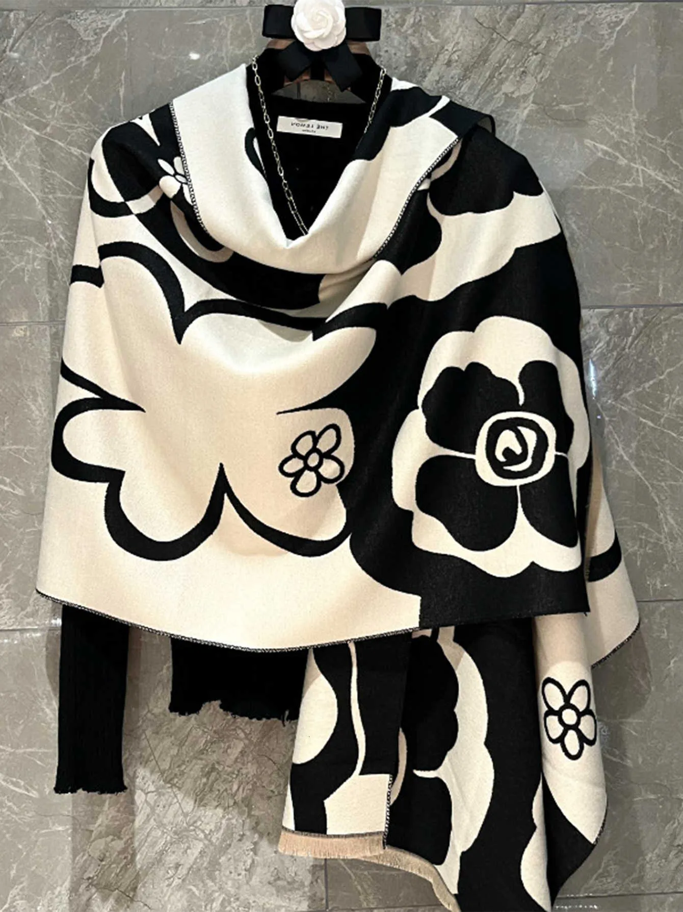 【花】巻物　約20m For Premium Black Women Scarf Winter 2023 Fashionable From