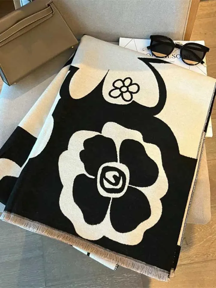 For Premium Black Women Scarf Winter 2023 Fashionable From