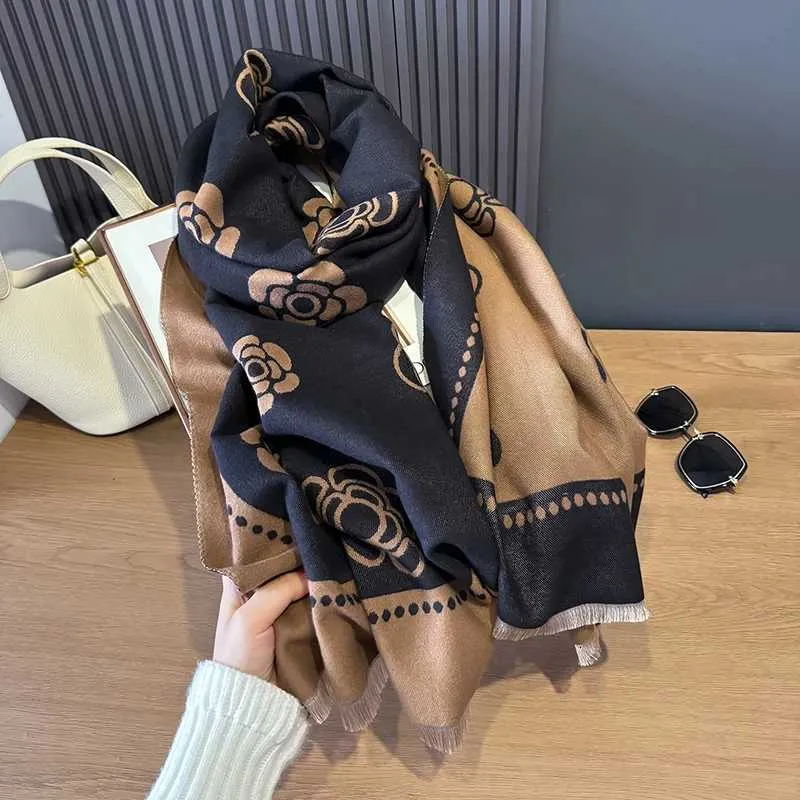 唾奇 武道館 物販 Camellia マフラー CH Warmer Scarf Scarf New Camellia Flower Cashmere Women Winter Shawl From