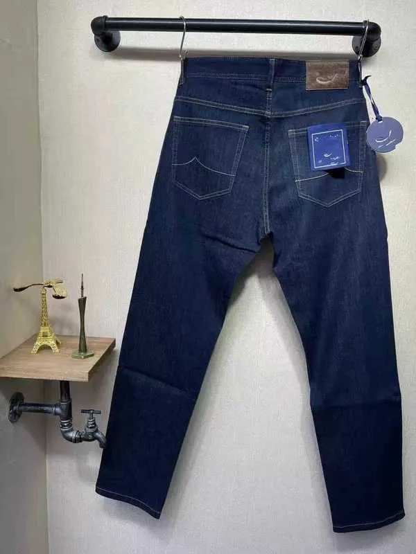 Designer jeans luxury men's jeans Autumn and winter thick denim jeans stylish and slim-fit Combining Vintage Design Elements with Modern Comfort KV54 Men's Jeans