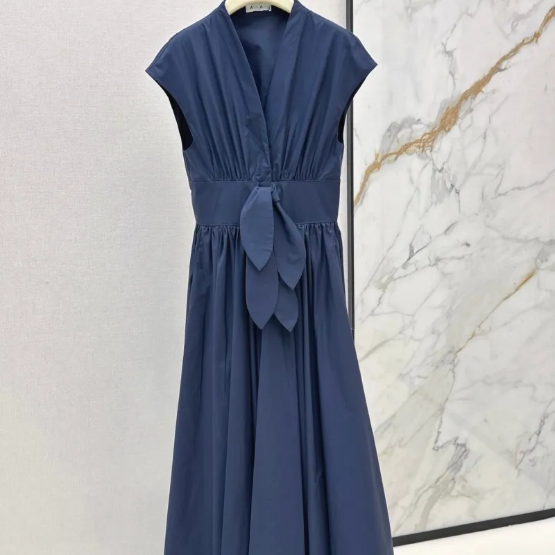 exclusive dresses for ladies Vissaria v1011 Dress Light blue / 14