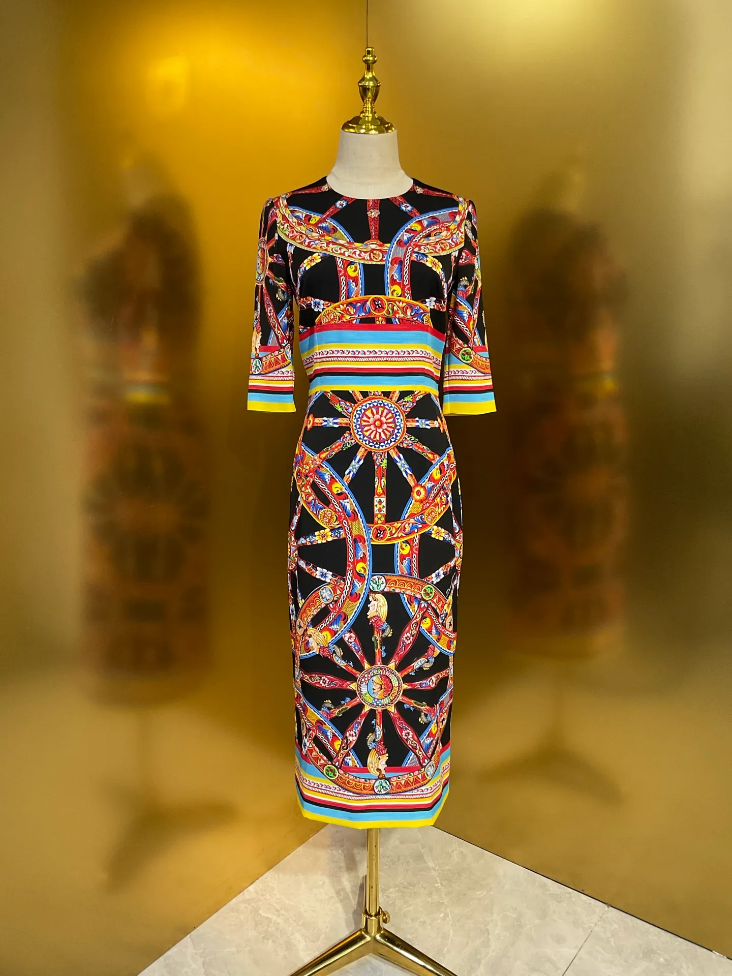 designer silk dresses Tory Burch Women's Printed Silk Dress in Blue Roses, size 4