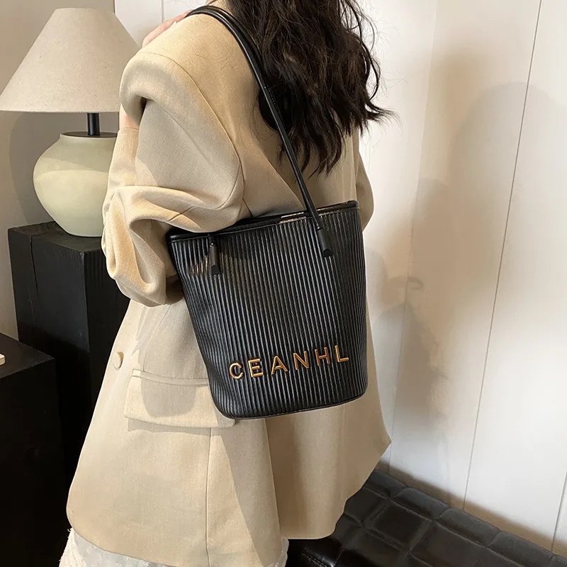 まとめCTHY LUXURY MATERIAL NANO BAG Hot Luxury Shoulder Bags Minimalist Handbag Low Key From Dhyohg