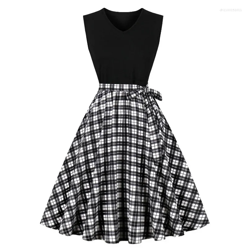 white midi dress with corset The Capulet in Chantilly Lace 6 / White Chantilly Lace 25-40 The compliments wont stop Cute Navy Blue Dress Color:Alloy Pin Dot