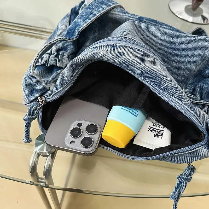 And A アンドエー デニム ボストンバッグ y2k '00 grunge Y2K Aesthetic Black Denim Messenger Bag Multiple From