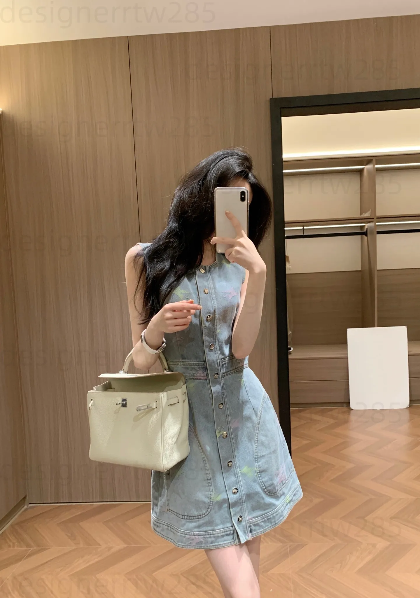 Burbeeerry Luxury Brand Sleeveless Jean Dress With Pockets Women Designer Vintage Wash Button Down Mini Gown Fashion Slim Fit Vest Dresses Summer 
