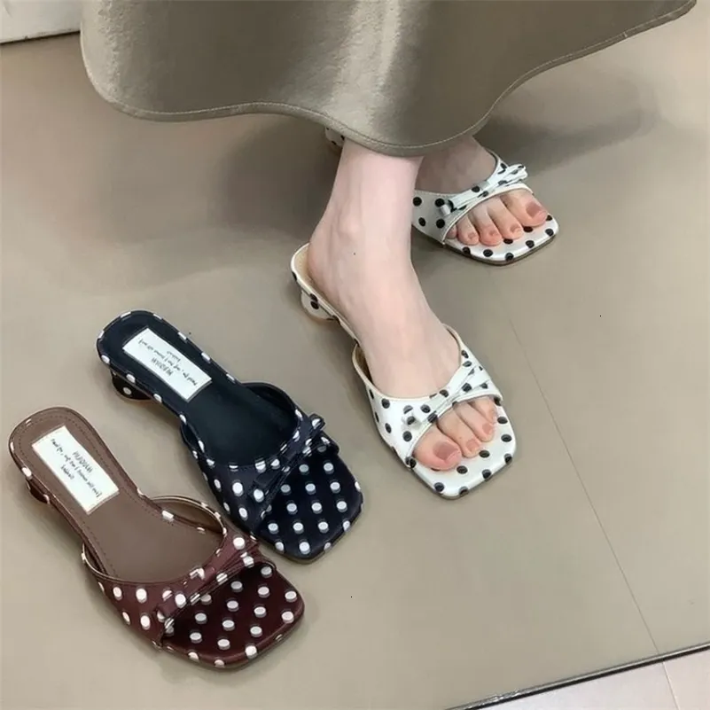 dress slippers ladies RUIYANQI Women Closed Toe SandalsSummer Slides Comfortable Close Toe Soft Cushion Daily Wear Loafer Shoe Fashion Slip-On Beach Vacation The yet elegant style easily pairs with jeans Del Toro Shoes - Women's