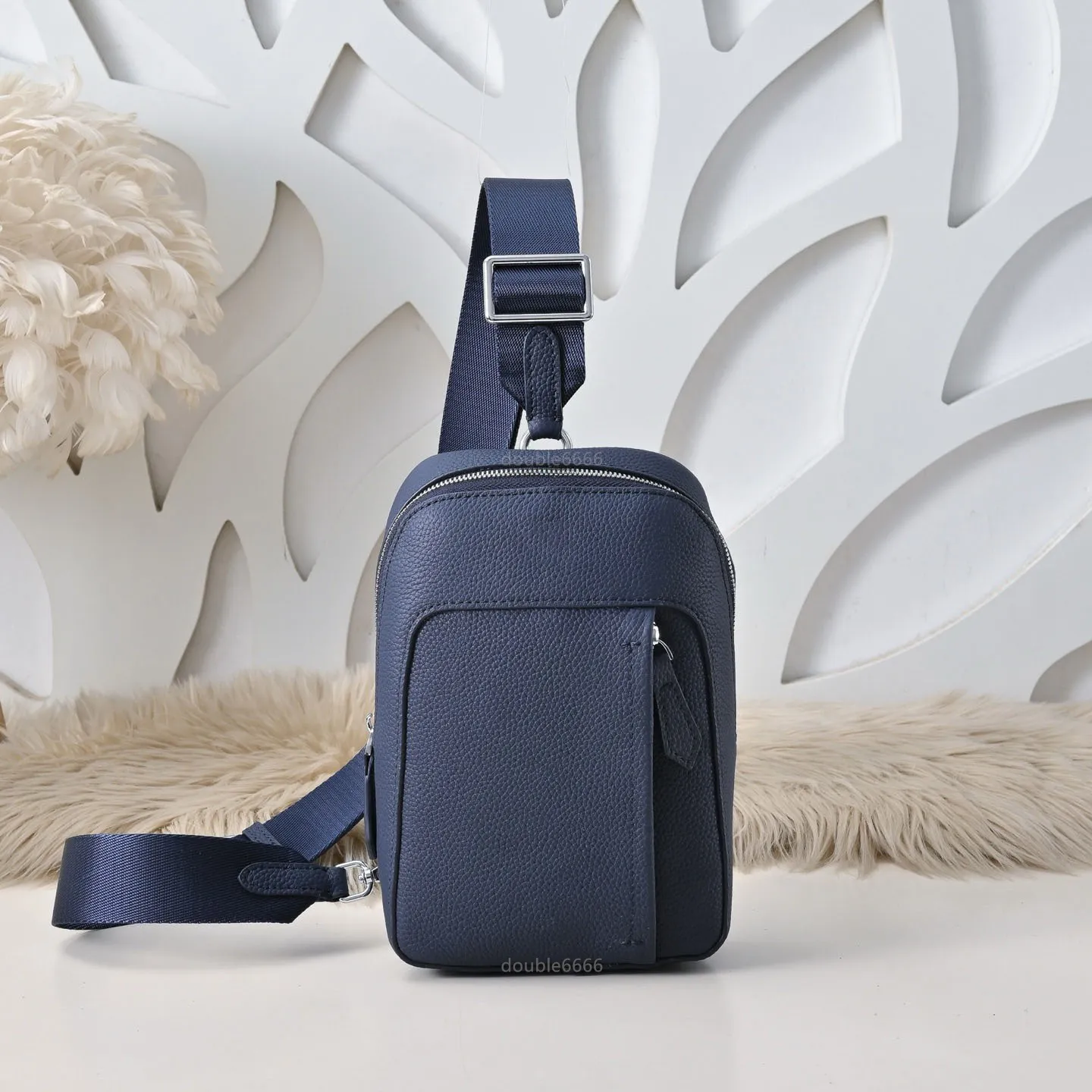 fish herschel backpack Supply Co. Kids' Heritage Race Cars 15L Tsunami Classic Travel 7' on underwater shark applique Color:A42-CHOICEDDC_CV-1 7L