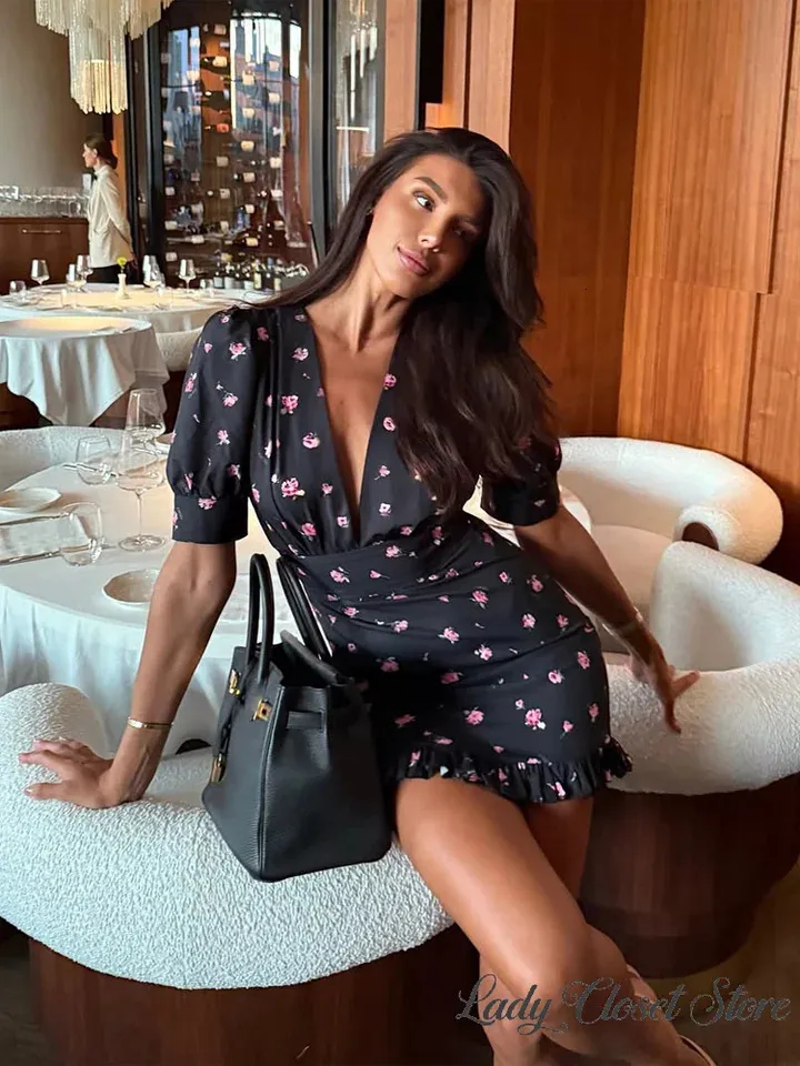 floral print flared sleeve pleated chiffon dress Womens Printed Mini Elegant... From Lian01, Rs.2,686.58 creating a silhouette thats Lavender Marble Wedding outfits Navy blue shoes bracelet Pay With:200 Qs (Silkroll Fee: $5.00)