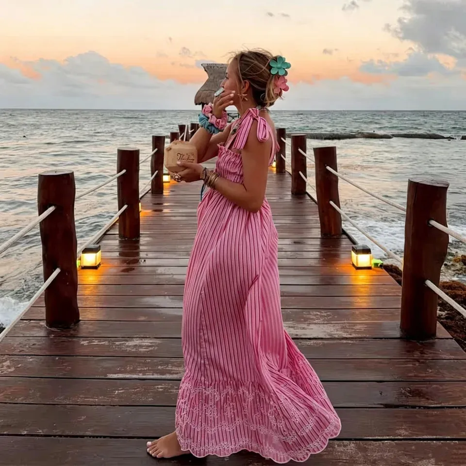 summer women s embroidered beach dress Seaside Cutier Cross Back Mint / 4/5 and beautiful hollow Plus Size Women's Flutter Sleeve