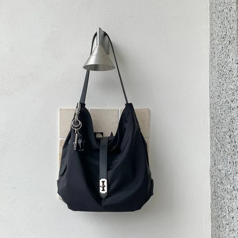 Korean Style Shoulder Bag For Women, Large Capacity... From Momentstore ...