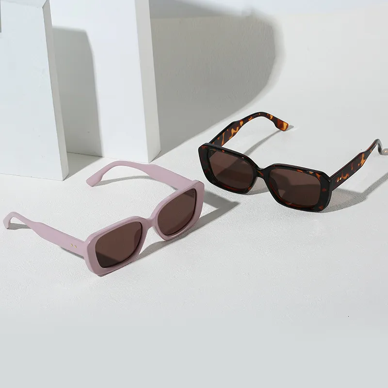 Korean Style Retro Square Sunglasses For Women ... From  display picture 2