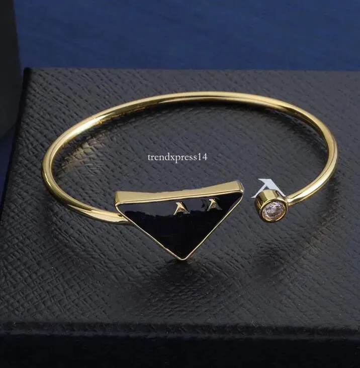 ≪新品未使用≫大山シュン So Linear Triangle Bangle Luxury Gold And Silver Plated Letter Cuff Bracelet, From