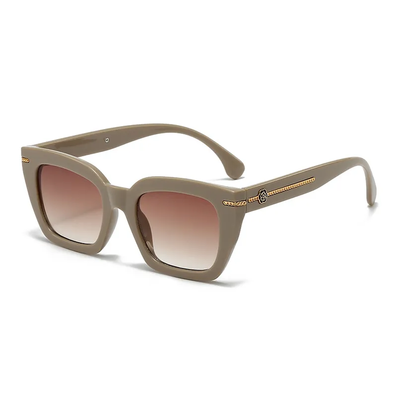 Hot Selling Luxury 2026 New Fashionable Chain Style Women's High End Old Fashioned Square Sunglasses UV Resistant_voghion.com