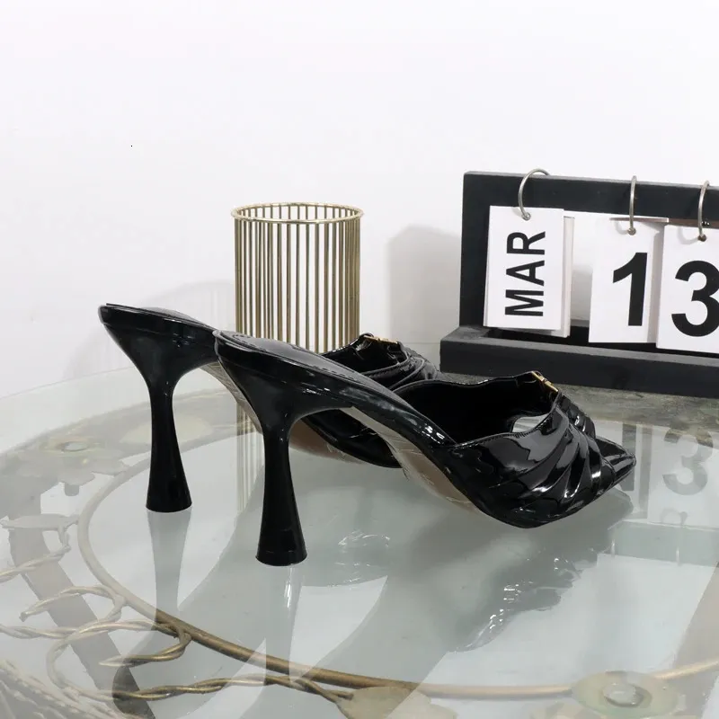 Elegant Women's Pleated Open Toe Sandals For Summer Parties_voghion.com