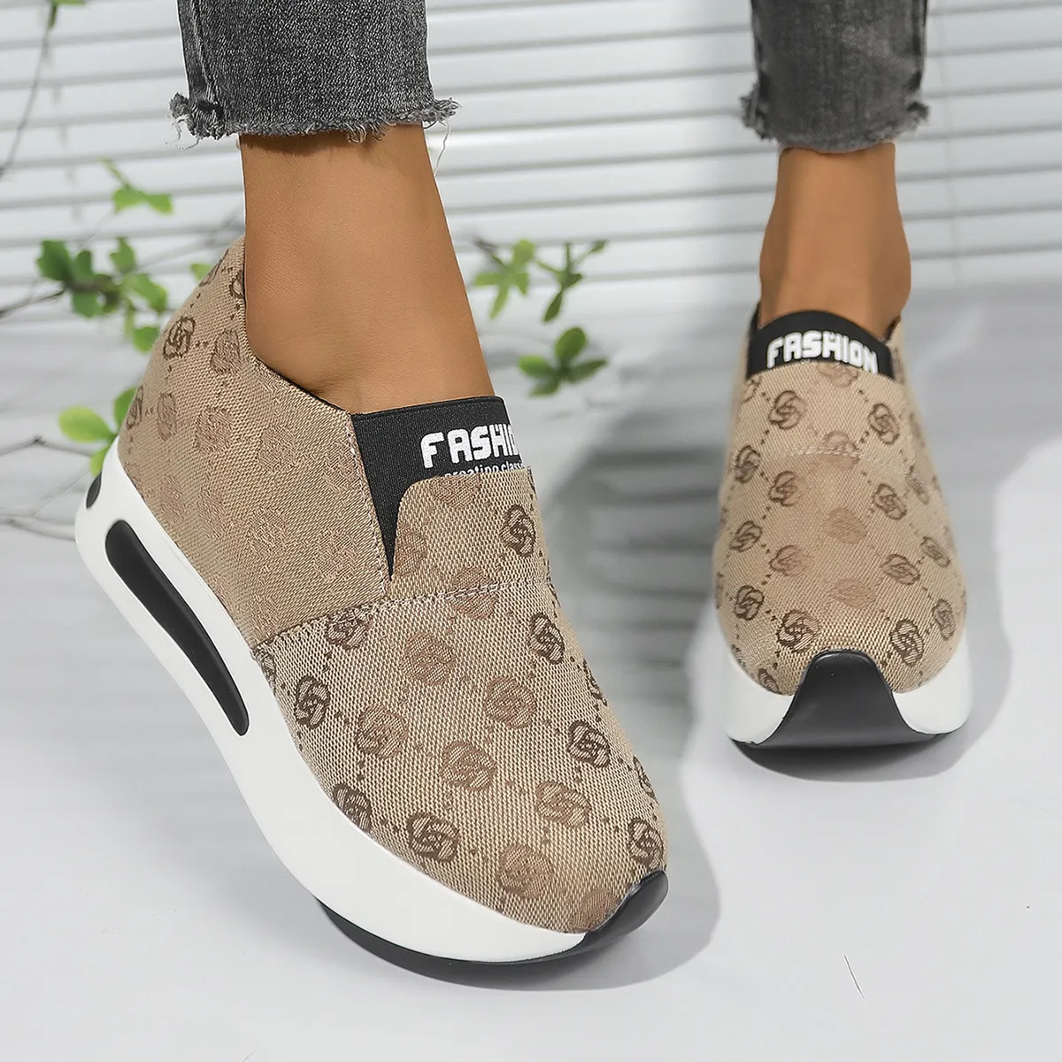 2026 Spring Summer New Fashion Print Design Women's Sports Outdoor Versatile Soft Bottom Comfort Casual Shoes_vogvips.com