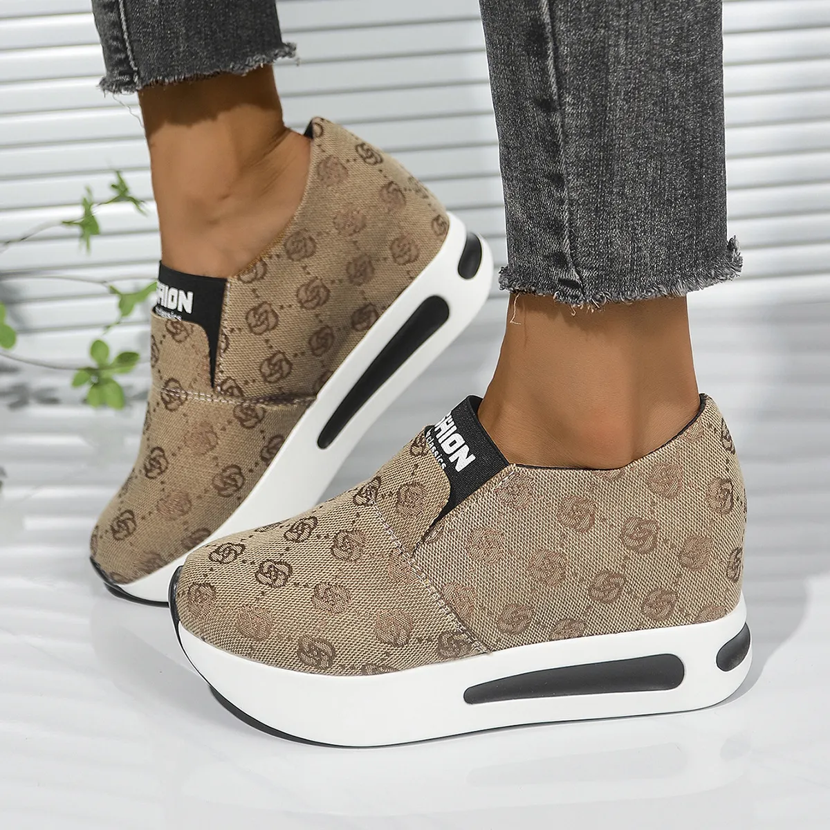 2026 Spring Summer New Fashion Print Design Women's Sports Outdoor Versatile Soft Bottom Comfort Casual Shoes_vogvips.com