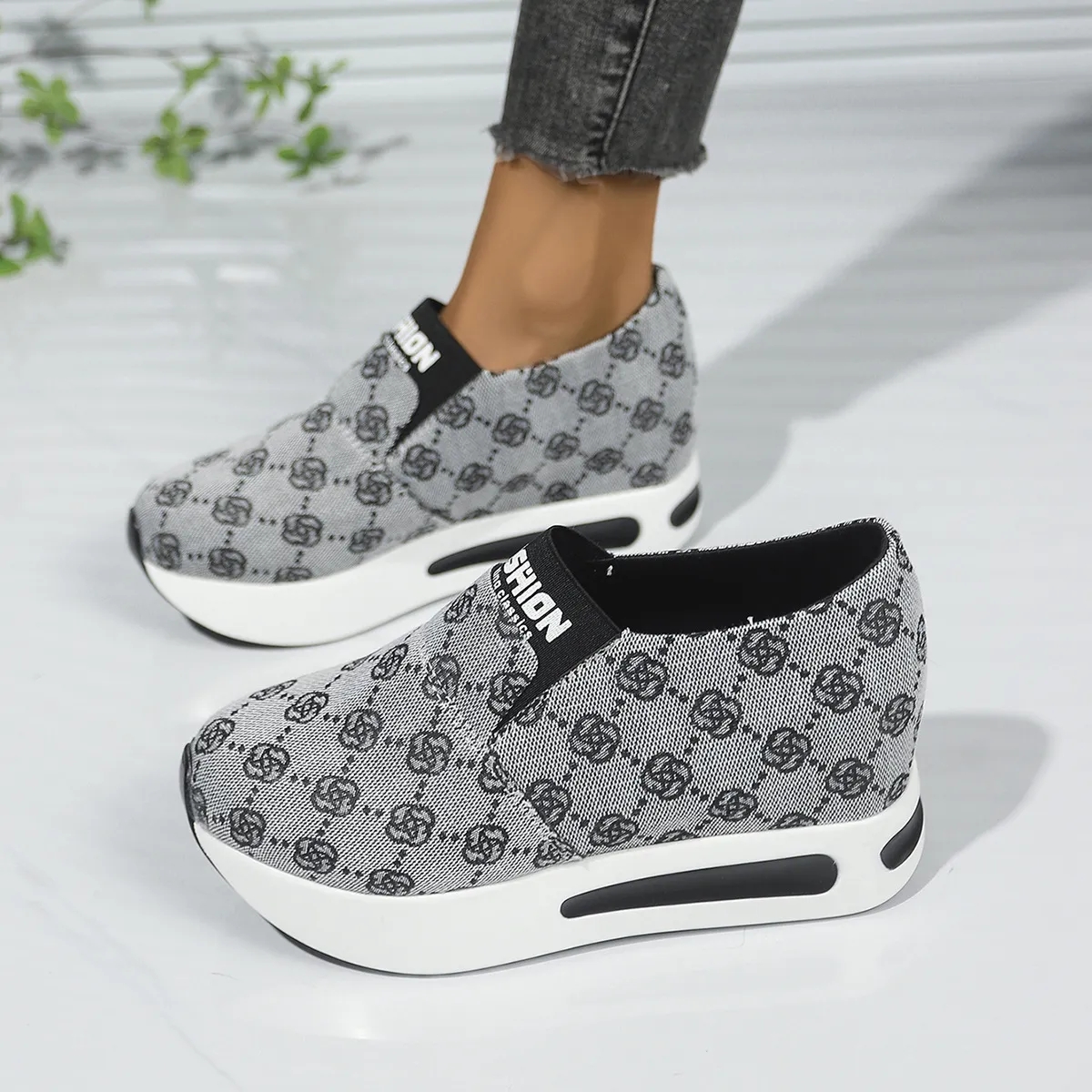 2026 Spring Summer New Fashion Print Design Women's Sports Outdoor Versatile Soft Bottom Comfort Casual Shoes_vogvips.com