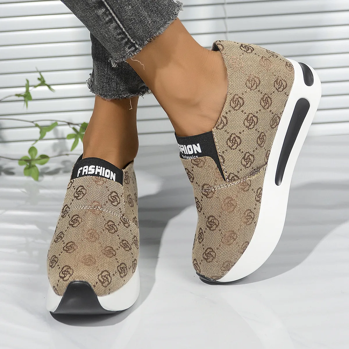 2026 Spring Summer New Fashion Print Design Women's Sports Outdoor Versatile Soft Bottom Comfort Casual Shoes_vogvips.com