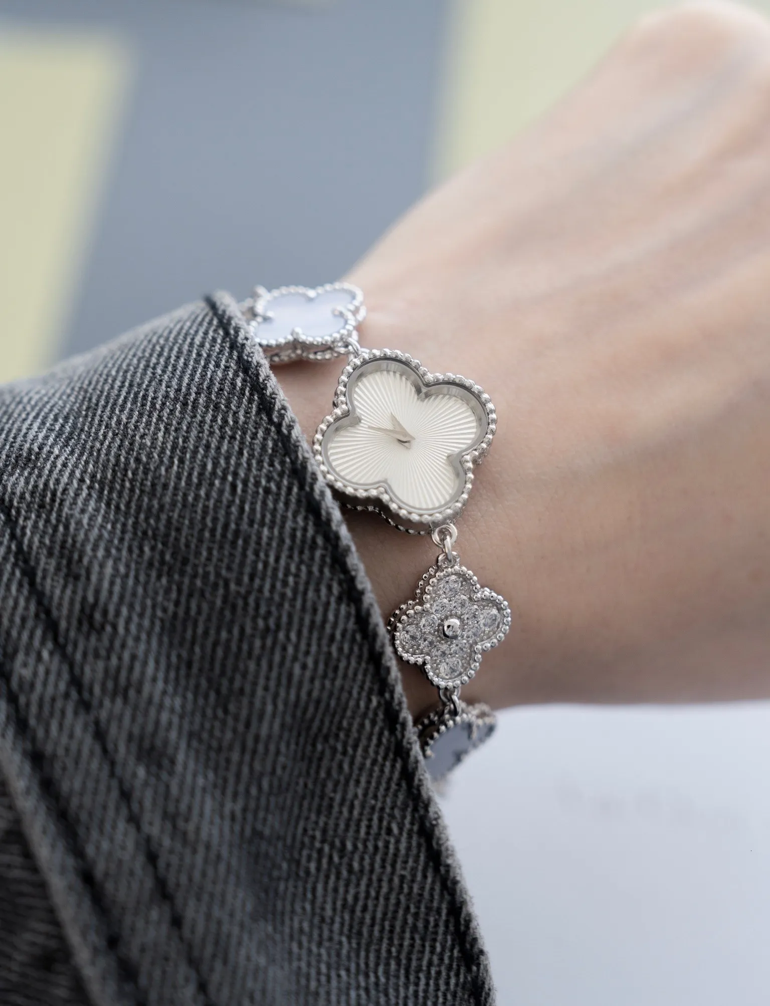 MontreDeLuxe Quartz Clover Womens Watch Swiss Agate... From  display picture 1