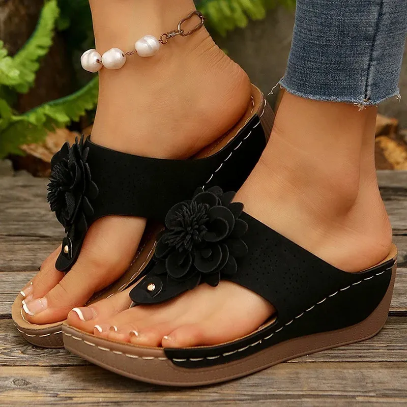 Retro Flower Decor Slippers Women Summer Clip Toe Wedge Sandals Woman Plus Size 43 Light Non Slip Beach Flip Flops_vogvips.com