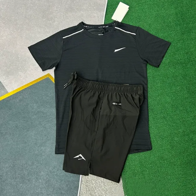 summer Mens Tracksuits Tech Set Designer Tracksuit T Shirts Shorts Two-piece Womens Fitness Suit Print Quick Drying And_voghion.com