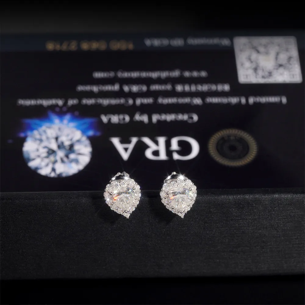 Jewelry S925 Silver Moissanite Heart Shaped 05 Carat Unisex Earrings Studs_voghion.com