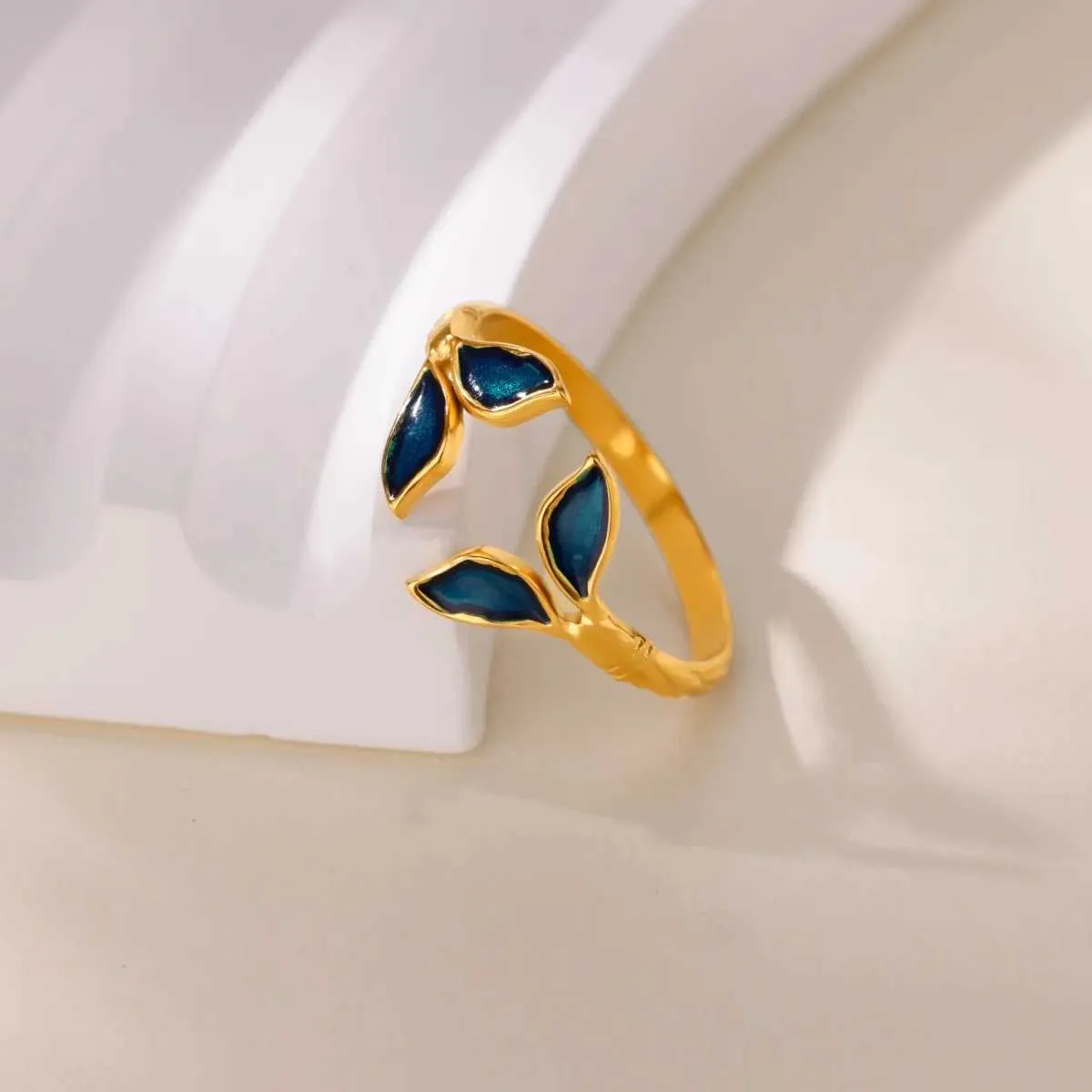 Roestvrijstalen ringen met groene bladeren en golvende vormen, 18 karaats verguld, kleurecht, open ring voor dames, trouwsieraden, vakantiesieraden_voghion.com