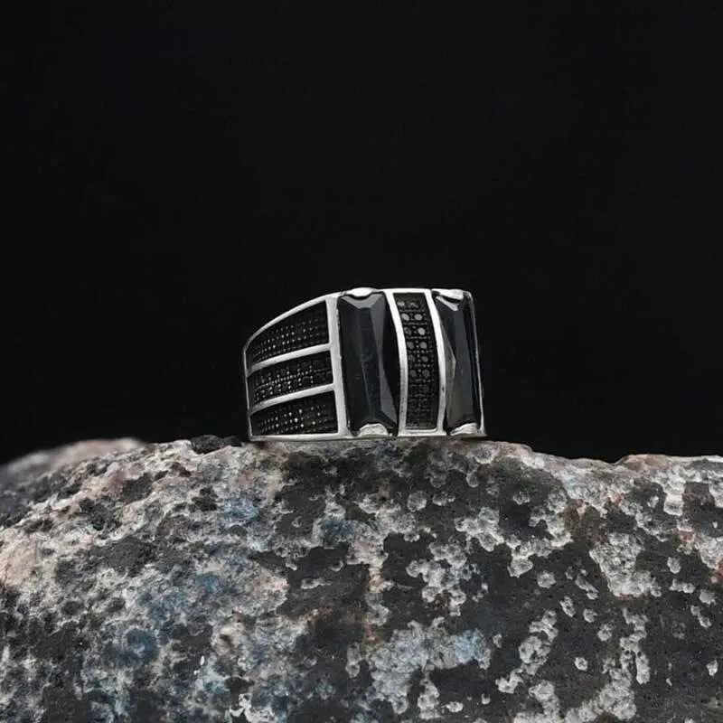Vintage Silver Plated Stainless Steel Zircon Ring For Men Black Face Jewelry Accessory Wholesale Size 7 13 J260411_voghion.com