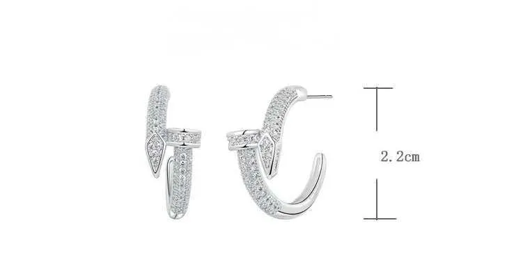 Boucles d'oreilles clous en cristal forme c style punk chic_voghion.com