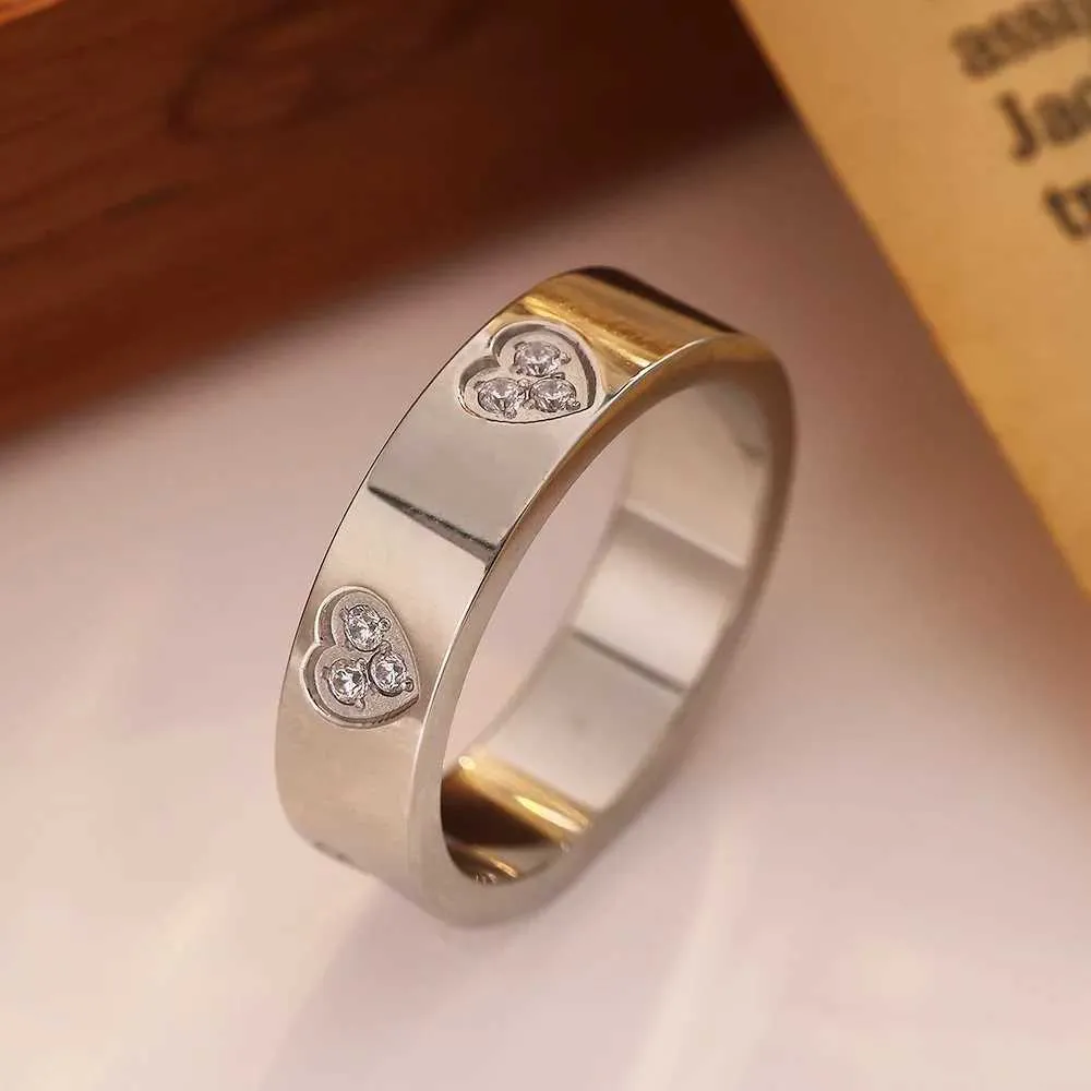 Crystal Star Ring Gold Plated Titanium Steel Waterproof Jewelry_voghion.com