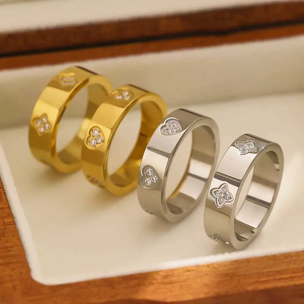 Crystal Star Ring Gold Plated Titanium Steel Waterproof Jewelry_voghion.com