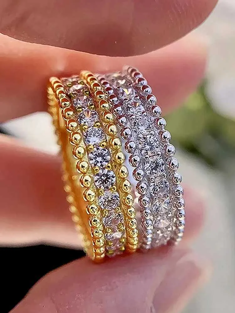 Classic Round Zircon Engagement Ring In 925 Sterling Silver_voghion.com