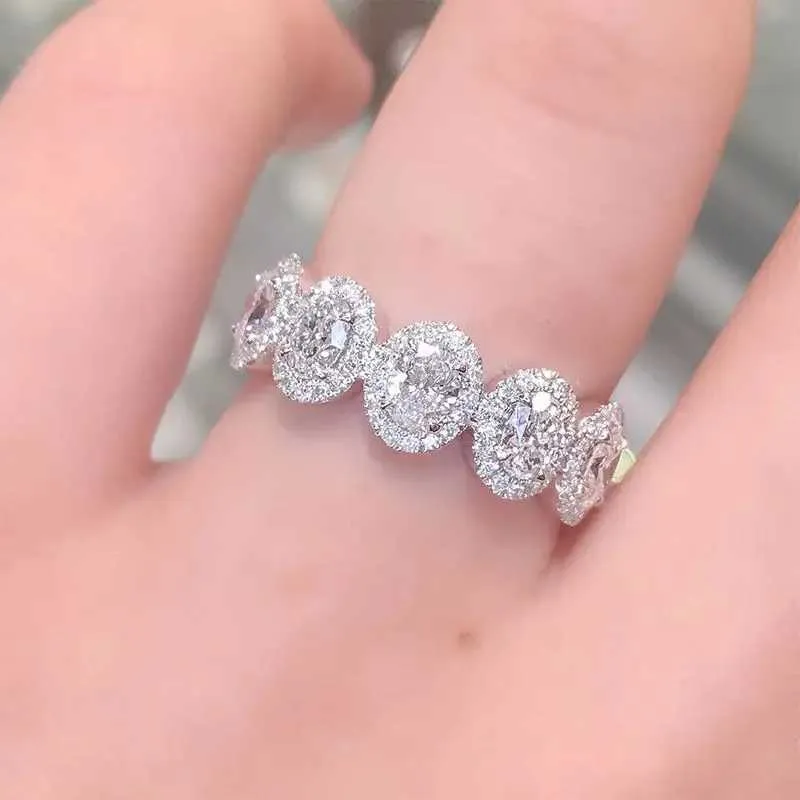 Elegante Damenringe aus 925er Sterlingsilber mit ovalem Zirkonia-Fassung – ein süßer Fingerschmuck für festliche Anlässe._voghion.com