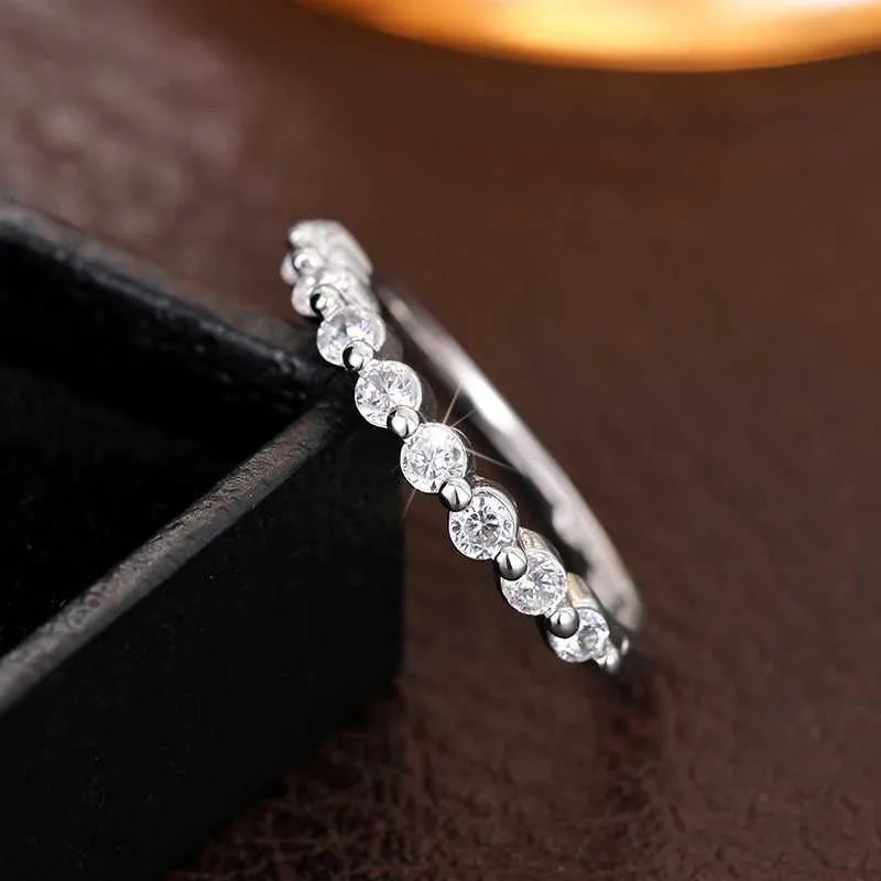 Huitan Dazzling Cubic Zirconia Women Minimalist Thin Rings Hot Sale Stackable Accessories 3 Metal Colors Trendy Jewelry_voghion.com