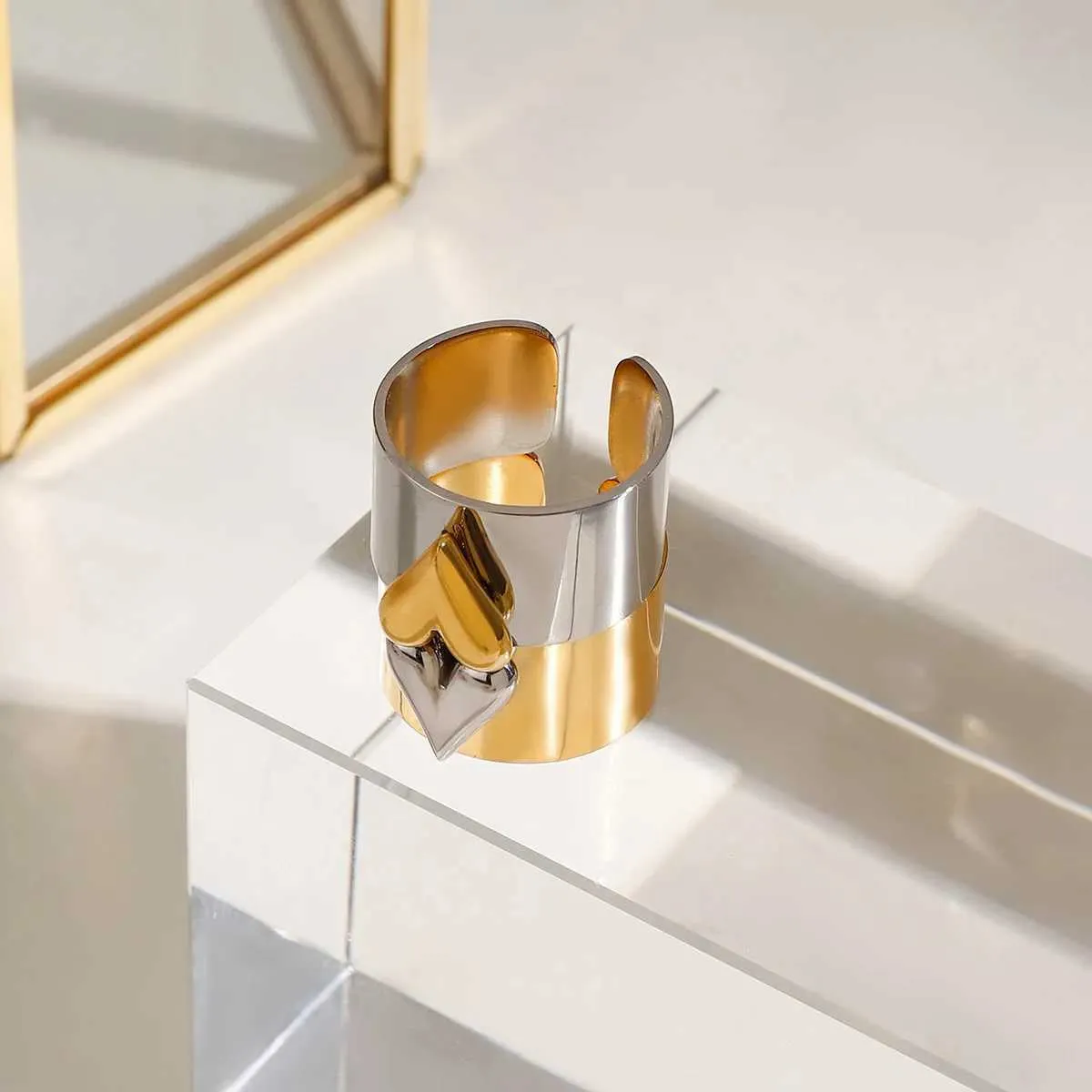Yori 2025 New Design Metalic Heart Stainless Steel Ring 18 K PVD Plated Trendy Jewelry Valentines Day Gifts J260411_voghion.com