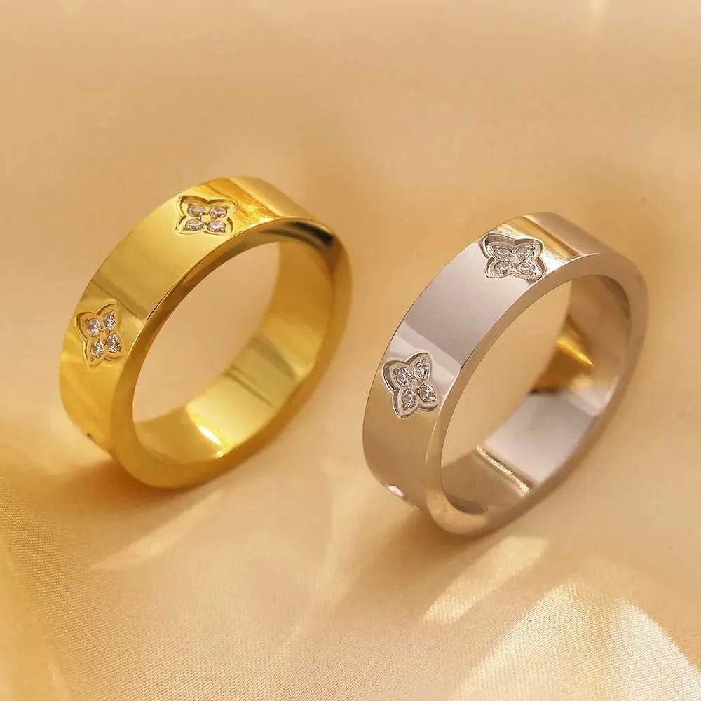Crystal Star Titanium Steel Ring High Polished 18K Gold Plated Waterproof Non Allergic Finger Jewelry For Women Girls_voghion.com