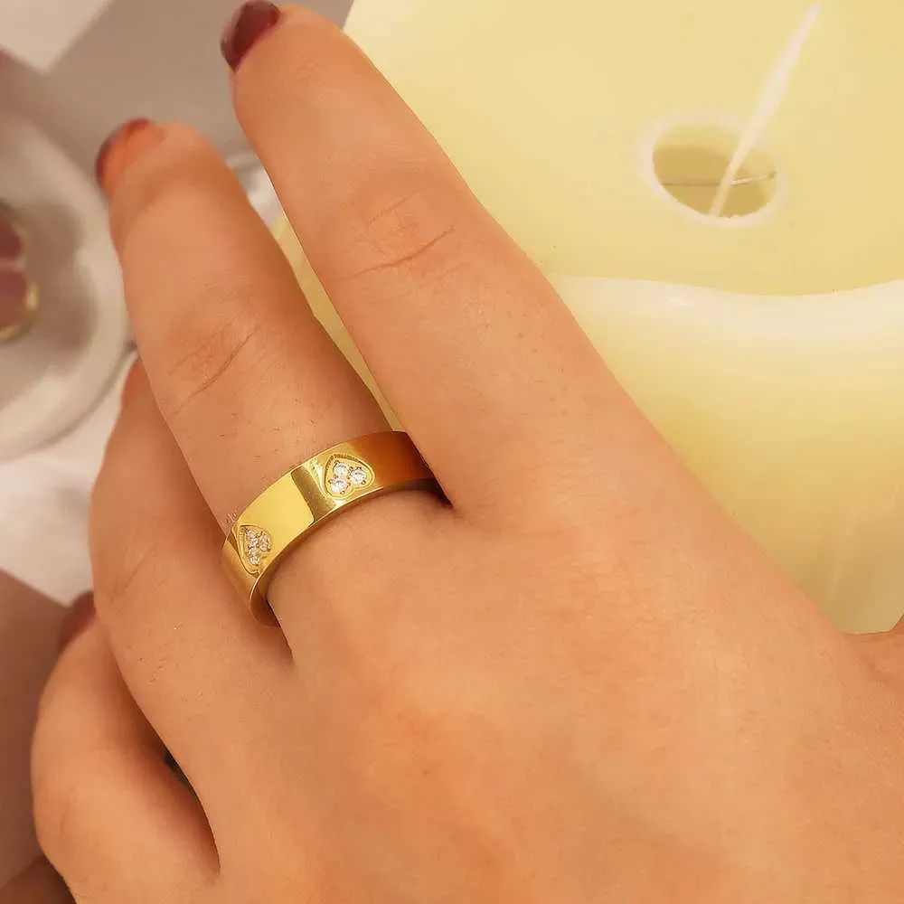 Crystal Star Ring Gold Plated Titanium Steel Waterproof Jewelry_voghion.com