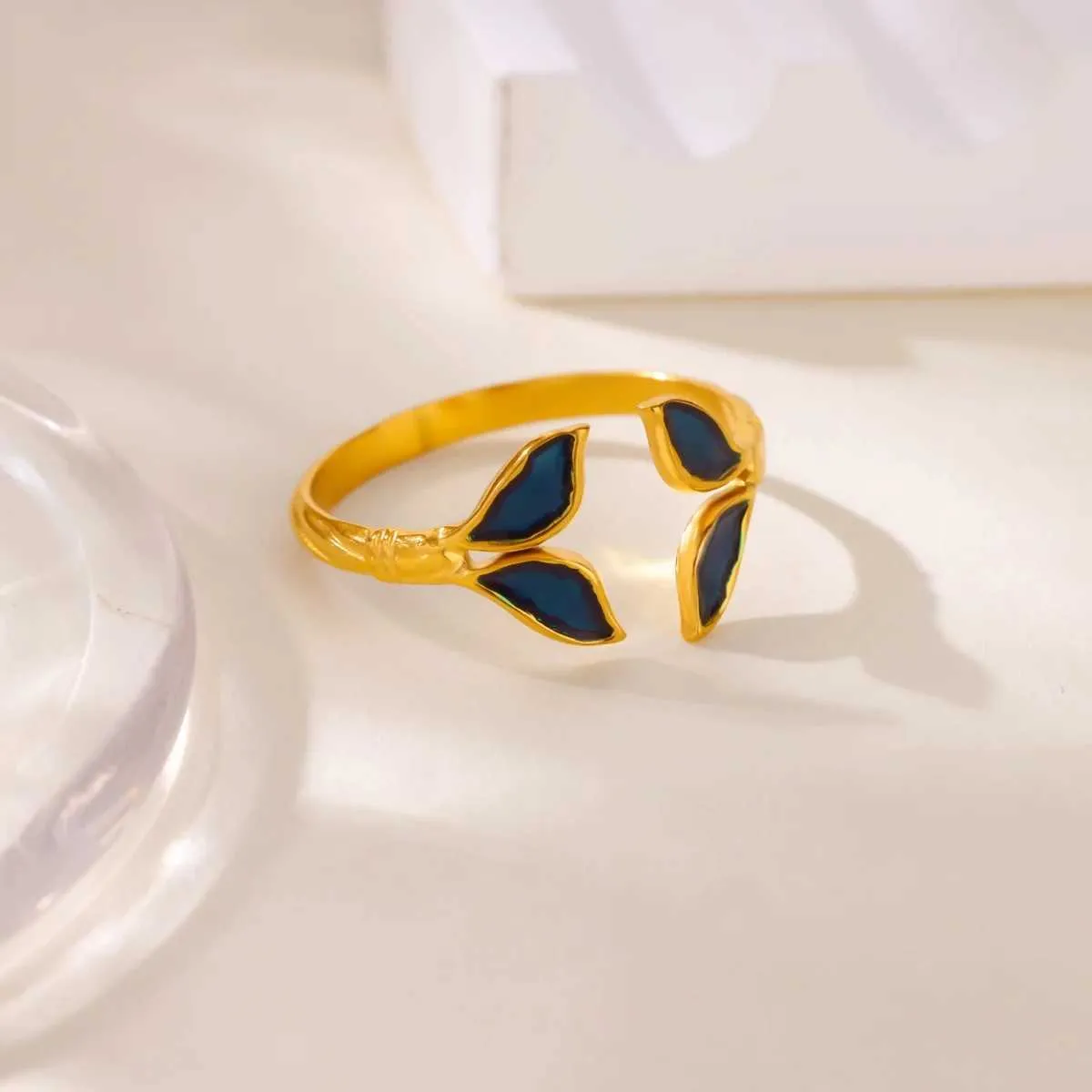 Roestvrijstalen ringen met groene bladeren en golvende vormen, 18 karaats verguld, kleurecht, open ring voor dames, trouwsieraden, vakantiesieraden_voghion.com