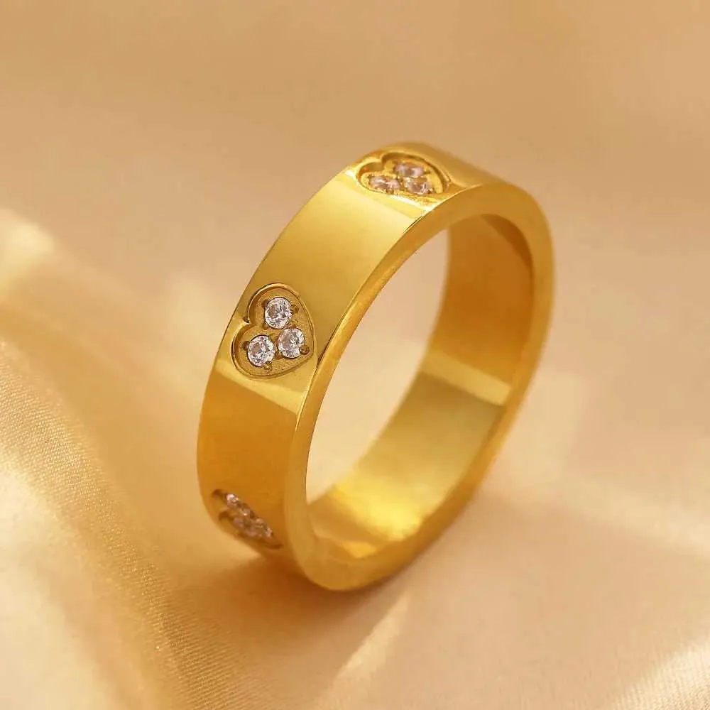 Crystal Star Ring Gold Plated Titanium Steel Waterproof Jewelry_voghion.com