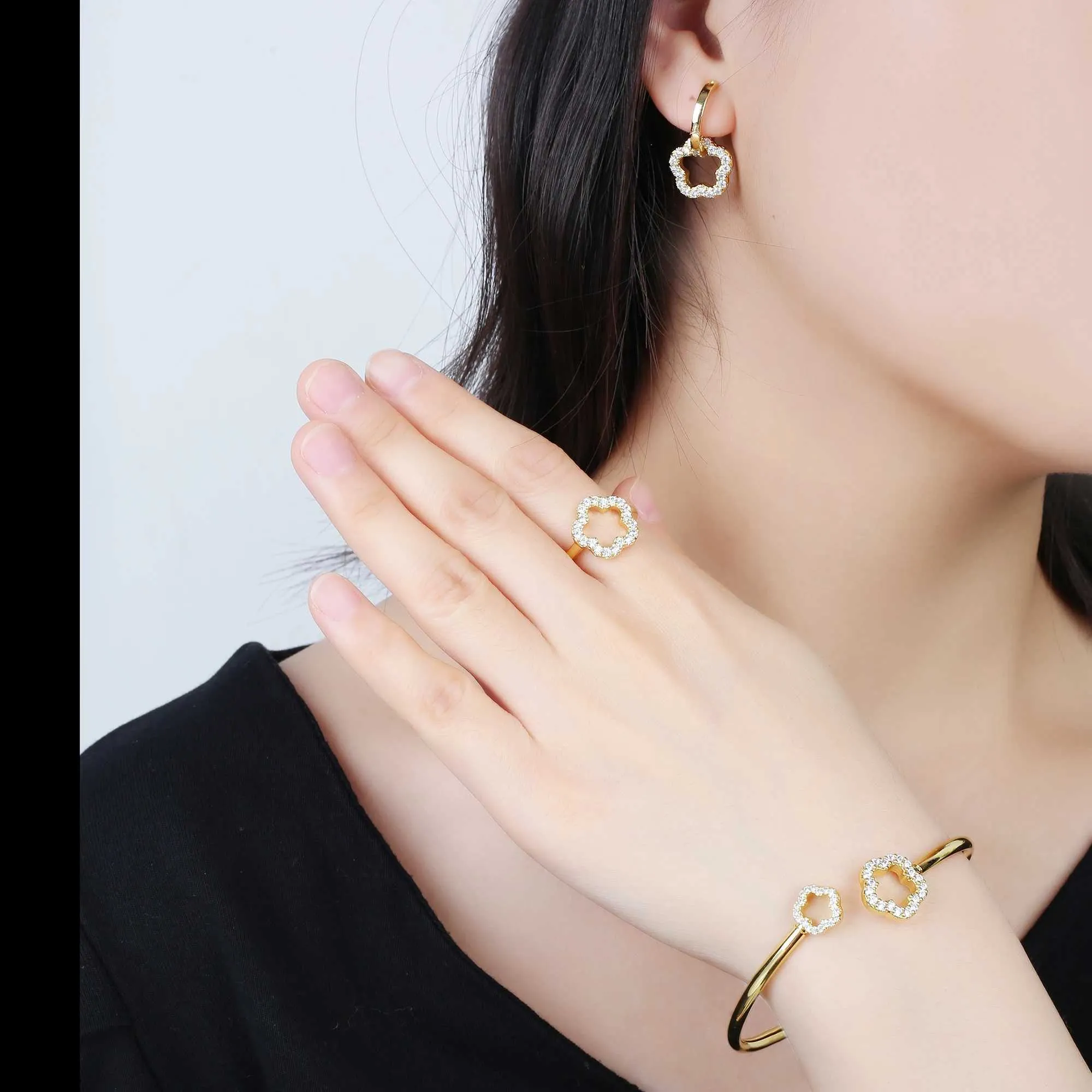 Gold/Rose Gold/Silver High Quality Shiny Zirconia Five Leaf Flower Finger Adjustable Ring Simple For Woman Jewelry Gift_voghion.com