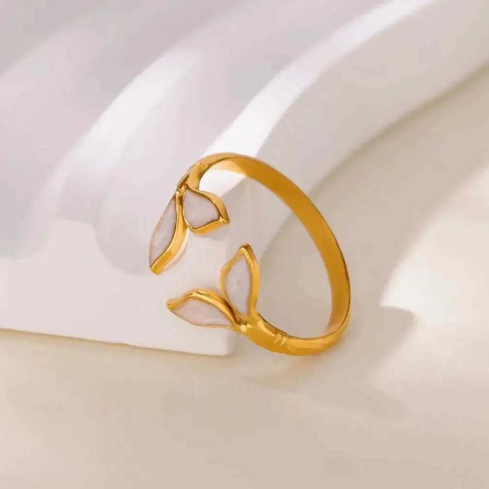 Roestvrijstalen ringen met groene bladeren en golvende vormen, 18 karaats verguld, kleurecht, open ring voor dames, trouwsieraden, vakantiesieraden_voghion.com