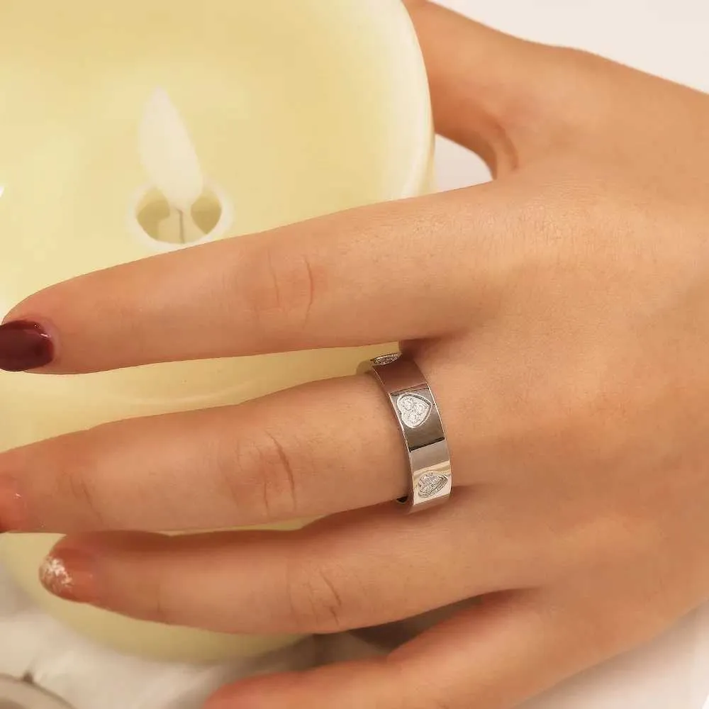 Crystal Star Ring Gold Plated Titanium Steel Waterproof Jewelry_voghion.com