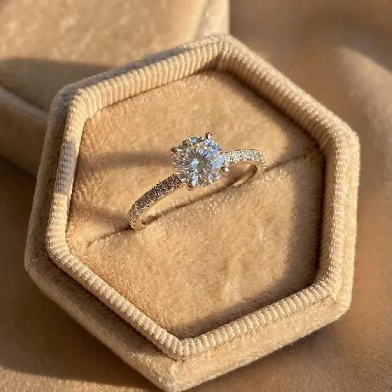 Designer-ring för kvinnor i 925 sterling silver med zirkon_voghion.com