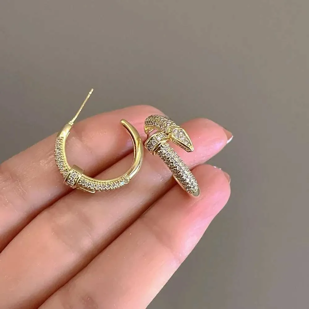 Boucles d'oreilles à ongles en forme de C, ornées de cristaux étincelants, pour femmes. Bijoux punk tendance, coloris or et argent. Idée cadeau pour un anniversaire._voghion.com